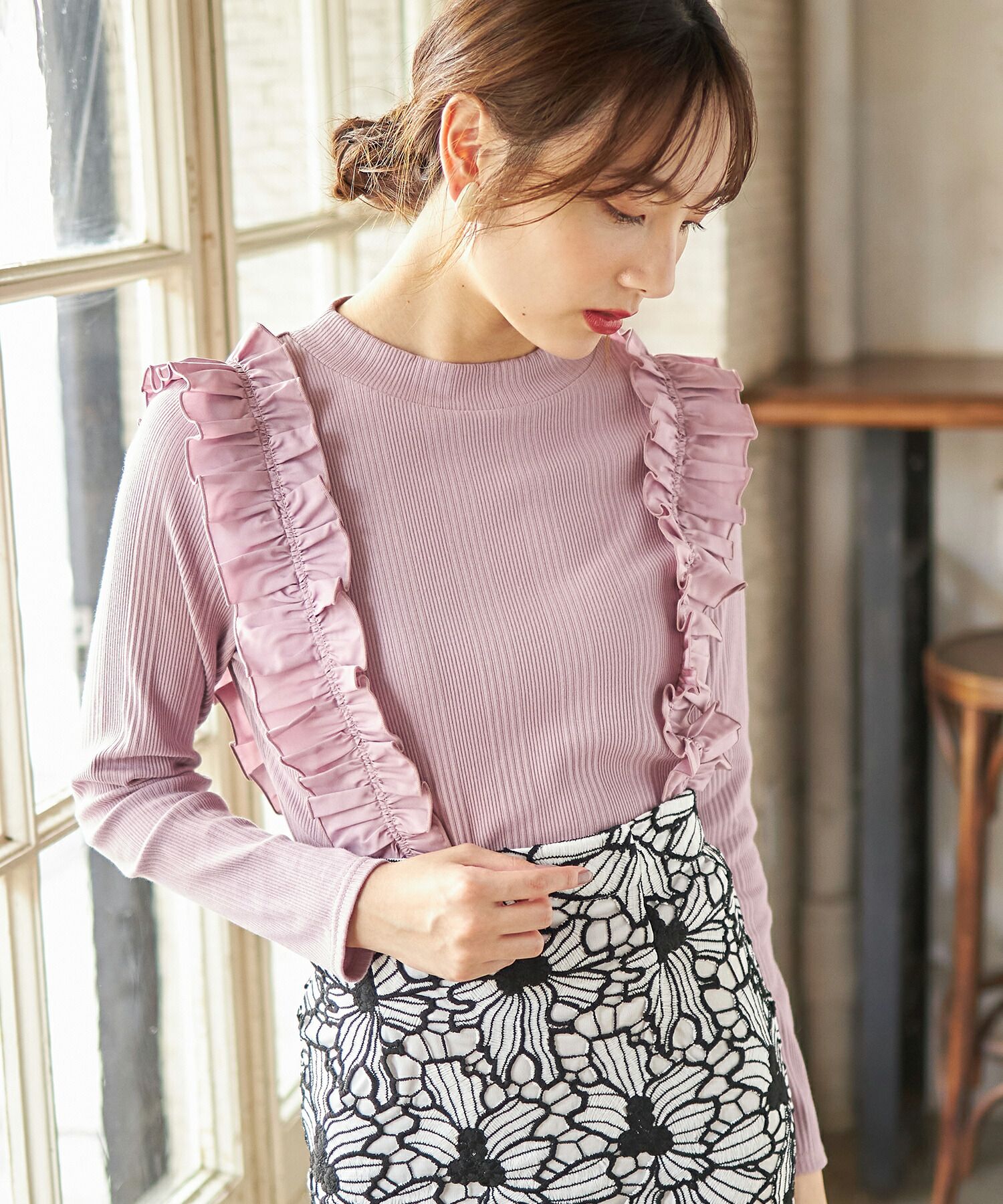 日本 tocco-closet - 奢華荷葉邊羅紋針織上衣-星塵粉