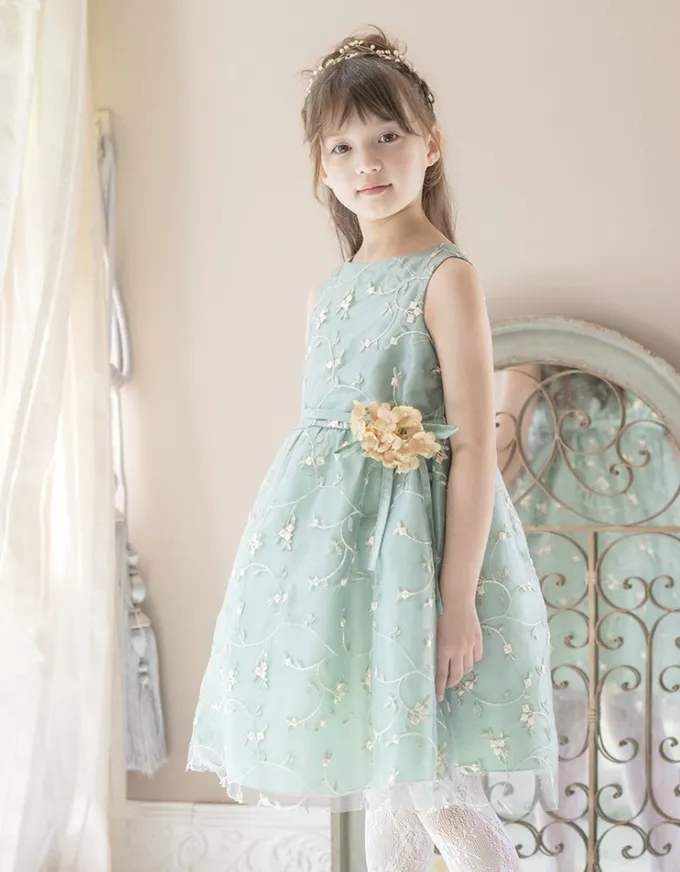 日本 Catherine Cottage - 精緻花朵刺繡薄紗洋裝/小禮服-附繡球花別針-海軍藍