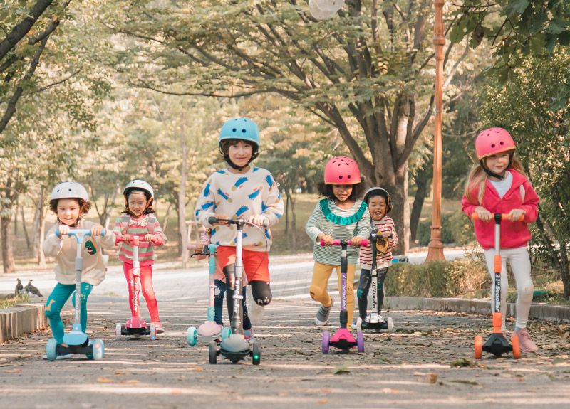 韓國 OZKIZ - 護膝彈力緊身褲-黑大熊