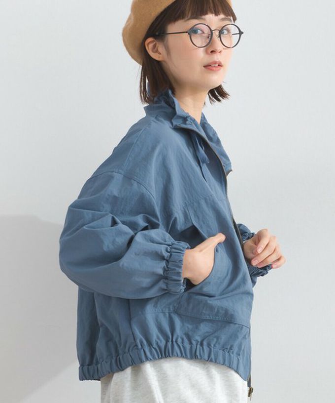 日本 Lupilien - 輕盈俏麗特色領尼龍短版薄外套-煙燻藍