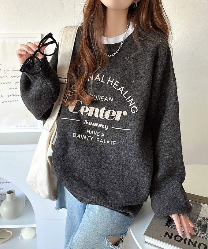 日本 Classical Elf - 前後2way 搶眼標誌印花針織上衣-淺卡其