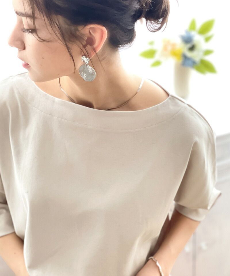 日本 Classical Elf - 船領顯瘦落肩五分袖上衣-黑