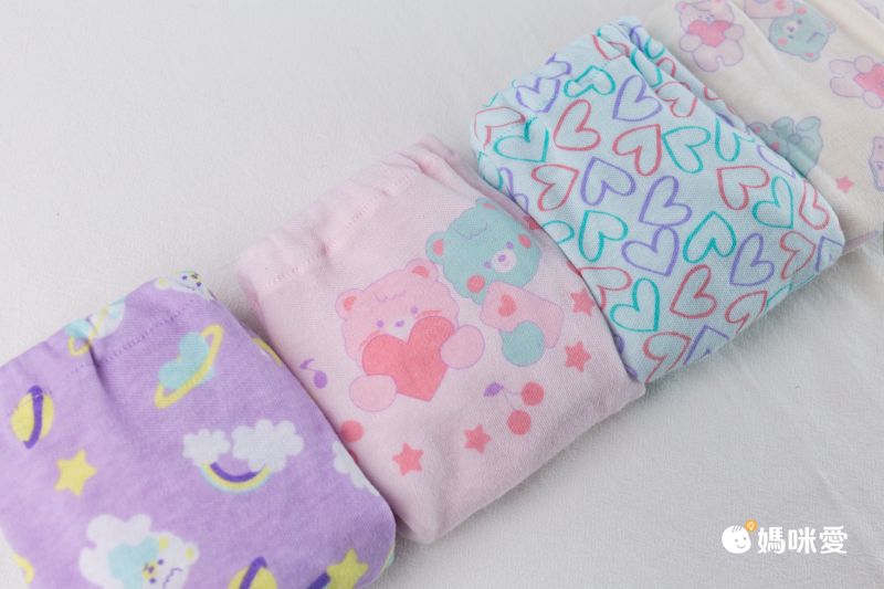 日本西松屋 - 棉混透氣女孩內褲4件組-點點蝴蝶結