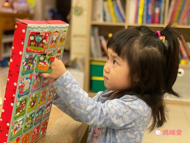 德國 Hape - Christmas Roller Coaster 聖誕倒數月曆-滾輪軌道