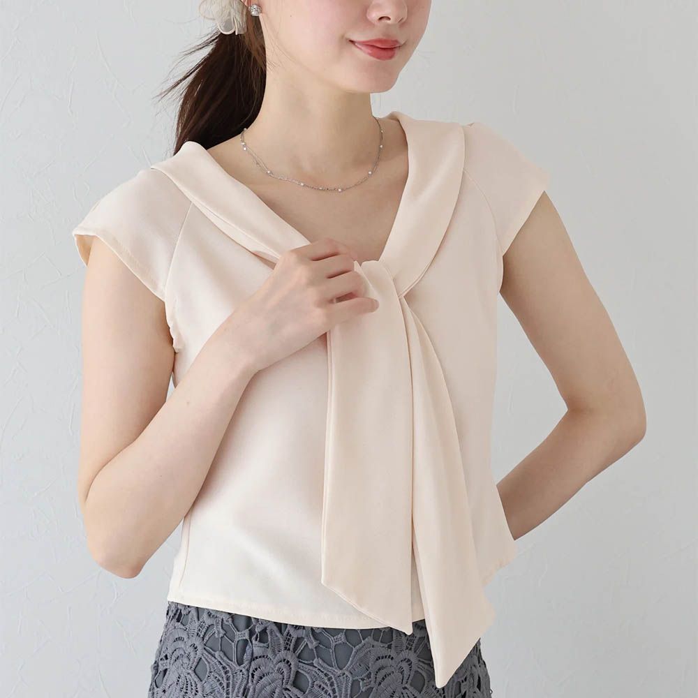 簡潔美型領巾法式袖上衣-象牙 (M)
