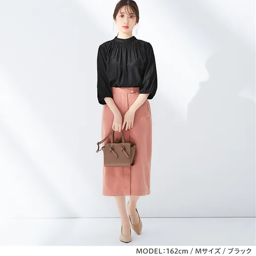 日本 BELLUNA - 優雅抓皺小高領七分袖上衣-墨綠