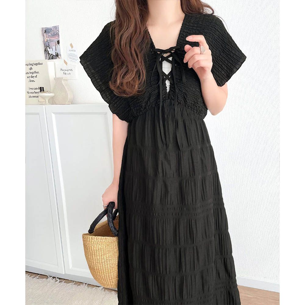 mily bilet 夢幻光澤感皺摺綁帶寬袖洋裝-黑