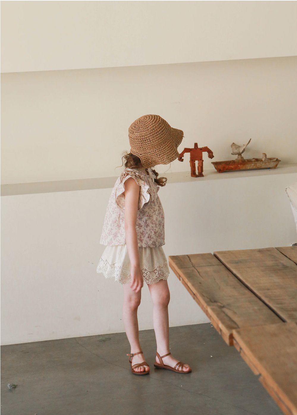 韓國 PuellaFLO - 蕾絲鏤空花瓣下襬褲裙-米白