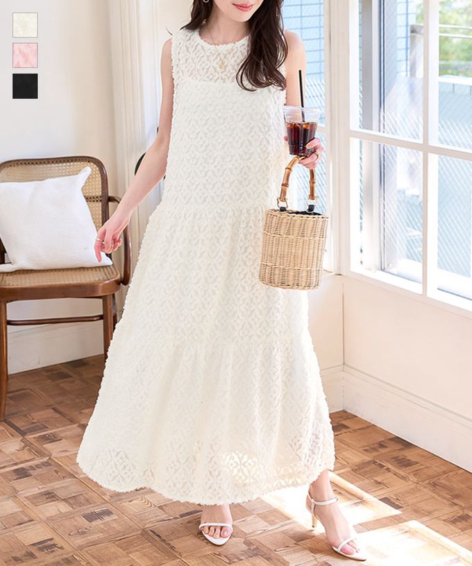 日本 Kobe Lettuce - 透膚感優雅緹花分層無袖洋裝(附內襯)-黑