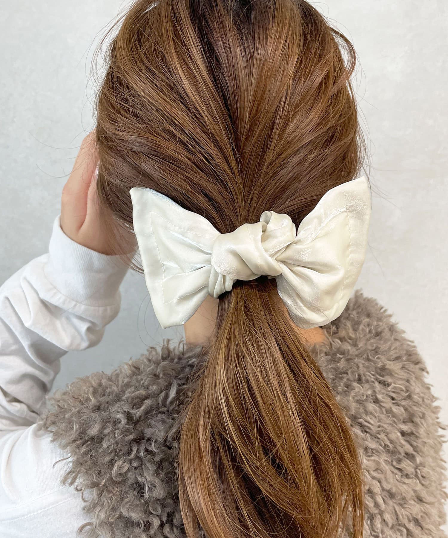 日本 Lattice - [日網熱銷] 簡單優雅紐結髮圈-逐光夢幻-淺米