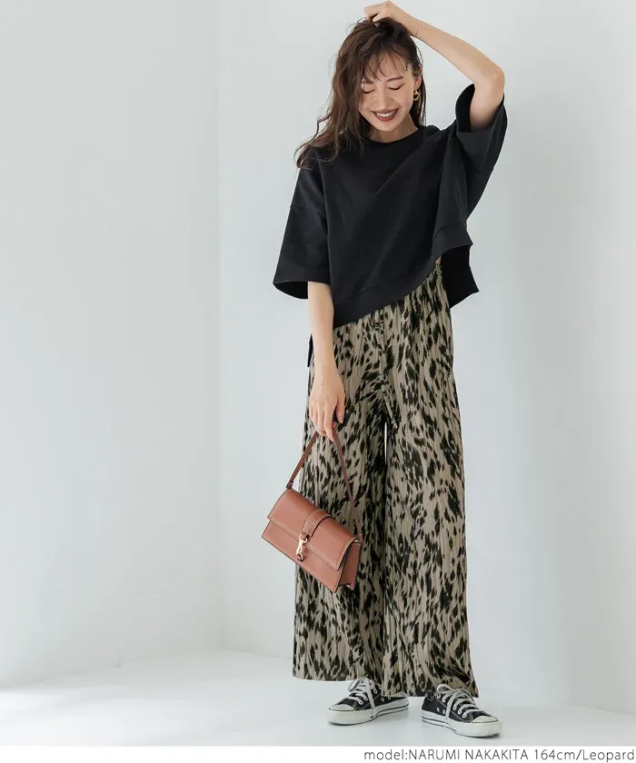 日本 COCA - [可剪裁] 百搭波浪紋垂墜寬褲-深灰