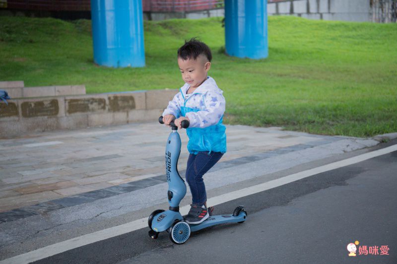 奧地利 Scoot & Ride - Kick1 Cool飛滑步車/滑板車-米色