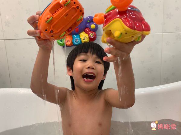 媽咪洗澡神助手♡【英國Vtech ✖ 加拿大MARCUS】歡樂聲光洗澡玩具♡泡泡章魚邊洗澡邊唱歌