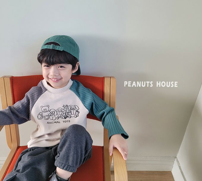 韓國 Peanuts House - 動物玩具印拉絨長袖上衣-灰咖X綠