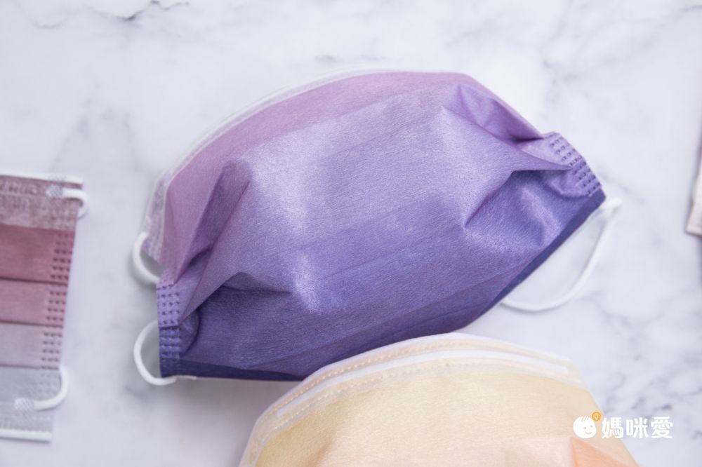 上順醫材 SHANG SHUN - 漸層系列成人三層醫療級/MD雙鋼印/台灣製平面口罩-漸層系列-暖陽玫瑰 (17.5*9.5cm (±0.5))-50入/盒(未滅菌)