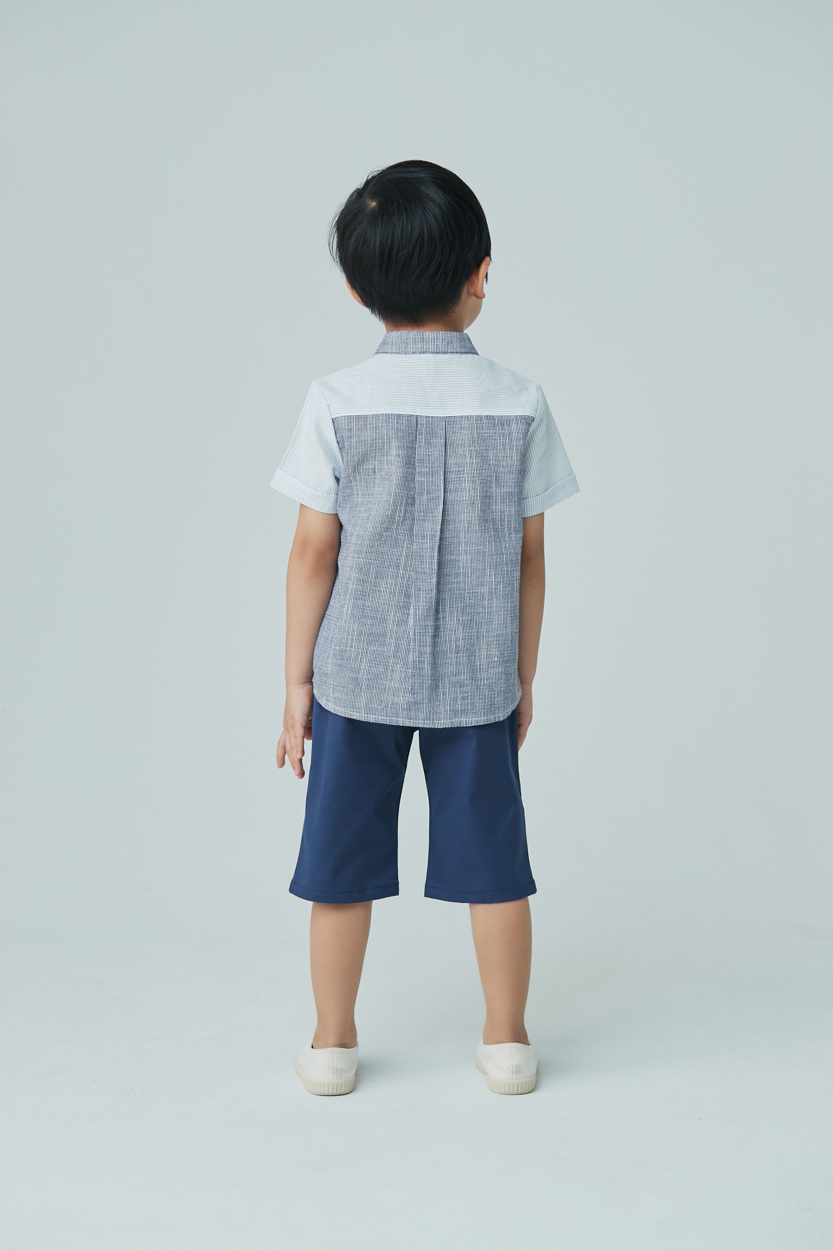 韓國 Coco Bang - 不對稱設計單邊口袋襯衫-藍