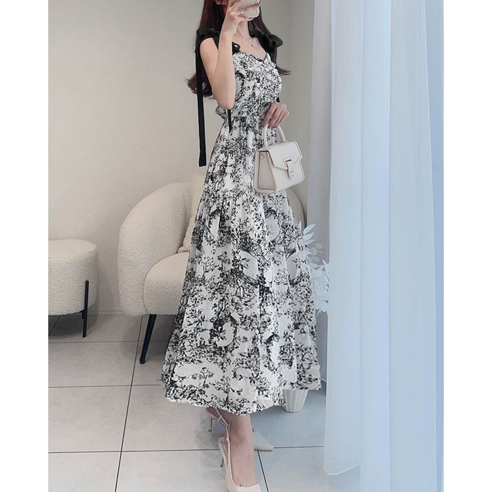 單色花卉印花肩綁帶無袖洋裝-黑