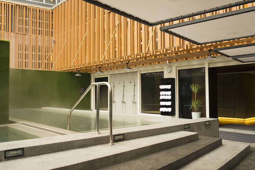 宜蘭泡溫泉吃美食｜捷絲旅礁溪館｜房內就有超大私人湯屋