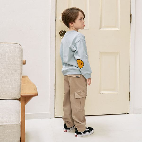 日本 b-ROOM - 療癒笑臉刺繡長袖上衣-深藍