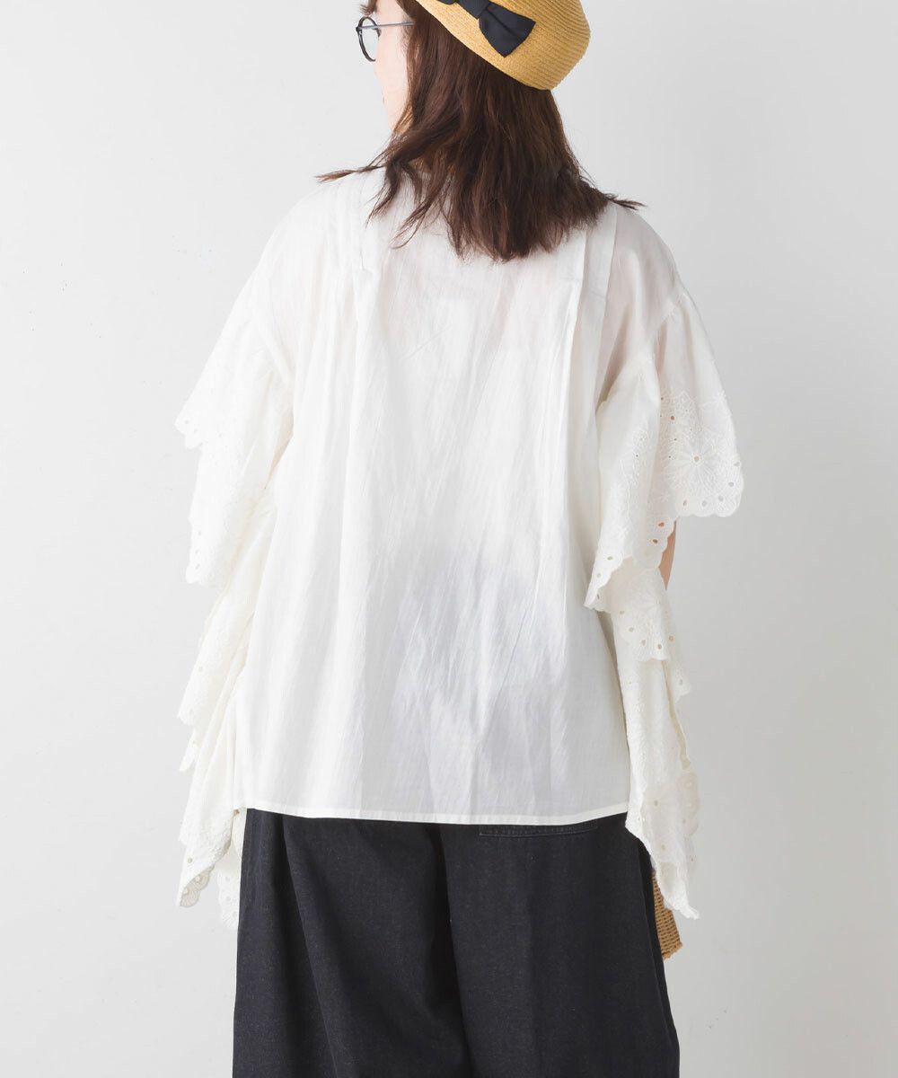 日本女裝代購 - 文藝刺繡大波浪寬鬆短袖上衣-經典黑