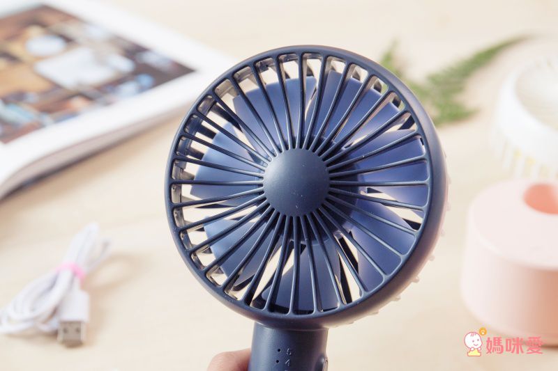 HealthLife 手持 / 電動擺頭兩用清涼小風扇