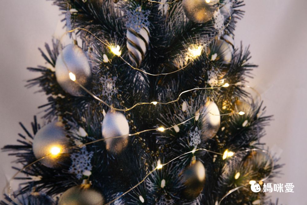 北歐手工聖誕樹掛布禮盒組贈5米50粒電池星光串燈/松樹掛布聖誕節必備/耶誕氛圍/裝置藝術/聖誕樹-極光寶石 (小_50x70cm)