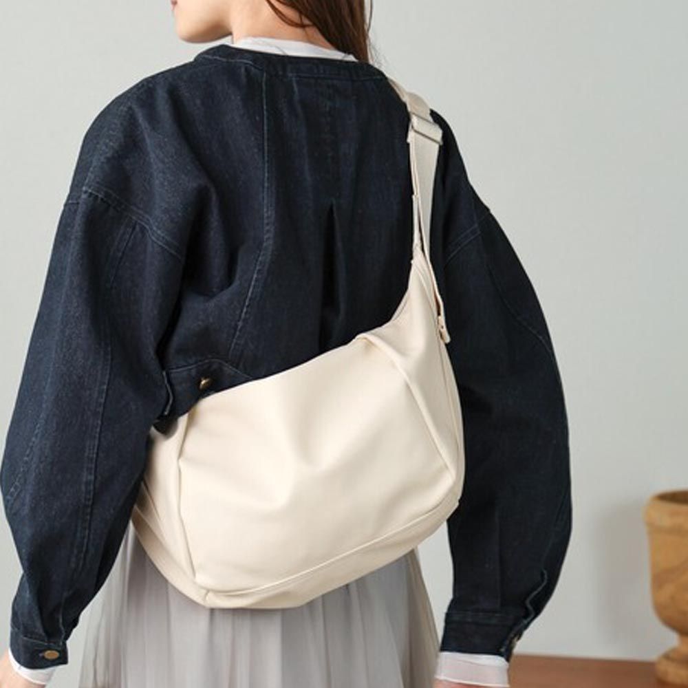 日本 Bab - 時尚大容量率性牛角肩背包-象牙白
