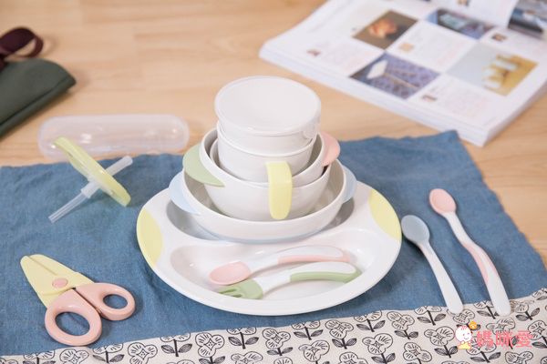 副食品寶寶省錢大作戰【日本 Richell 11 件餐具禮盒 $990 】