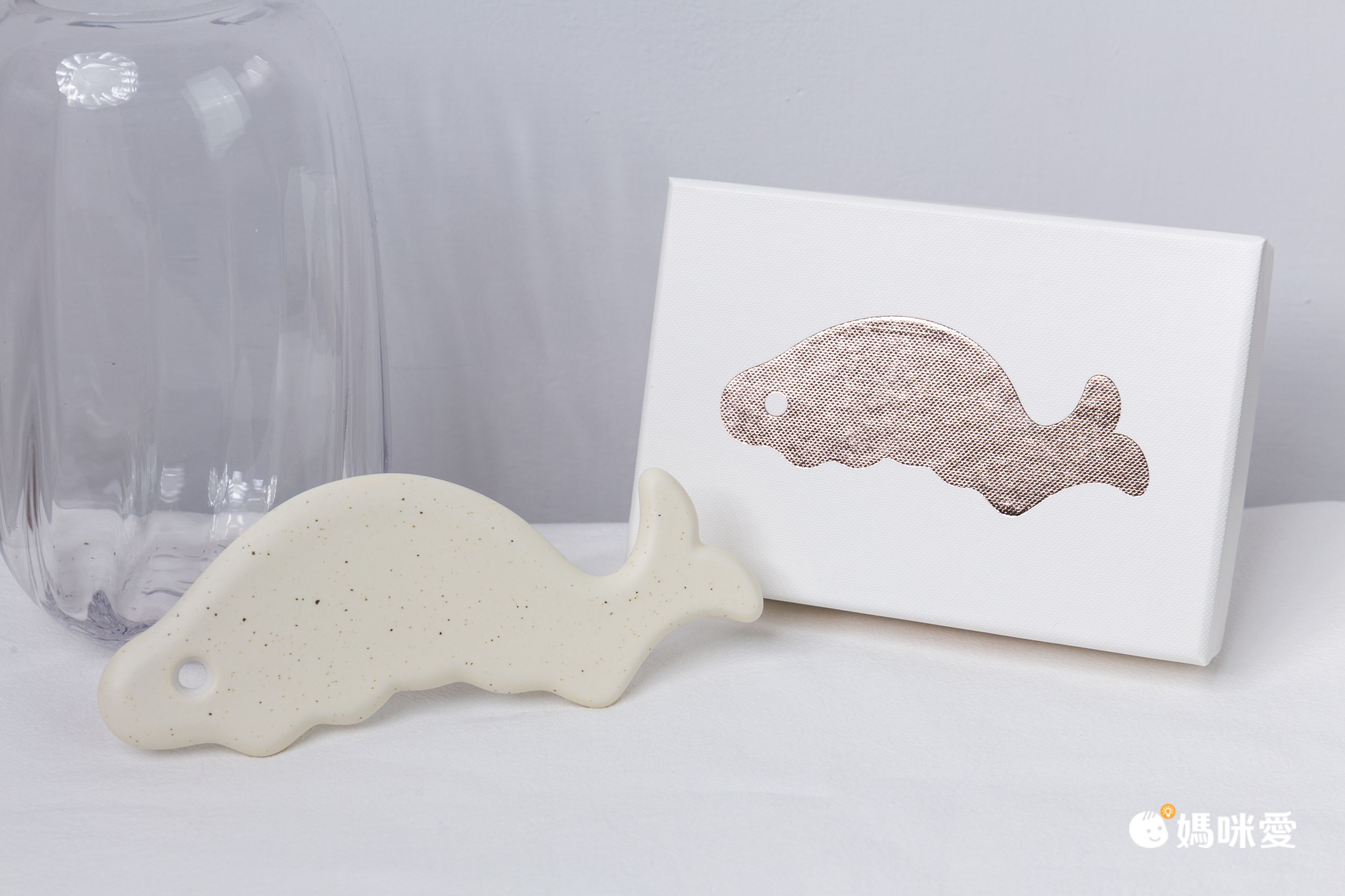 韓國 EDVIEW - 全身適用手工舒壓陶瓷刮痧板-白色海豚-1入-直播專屬