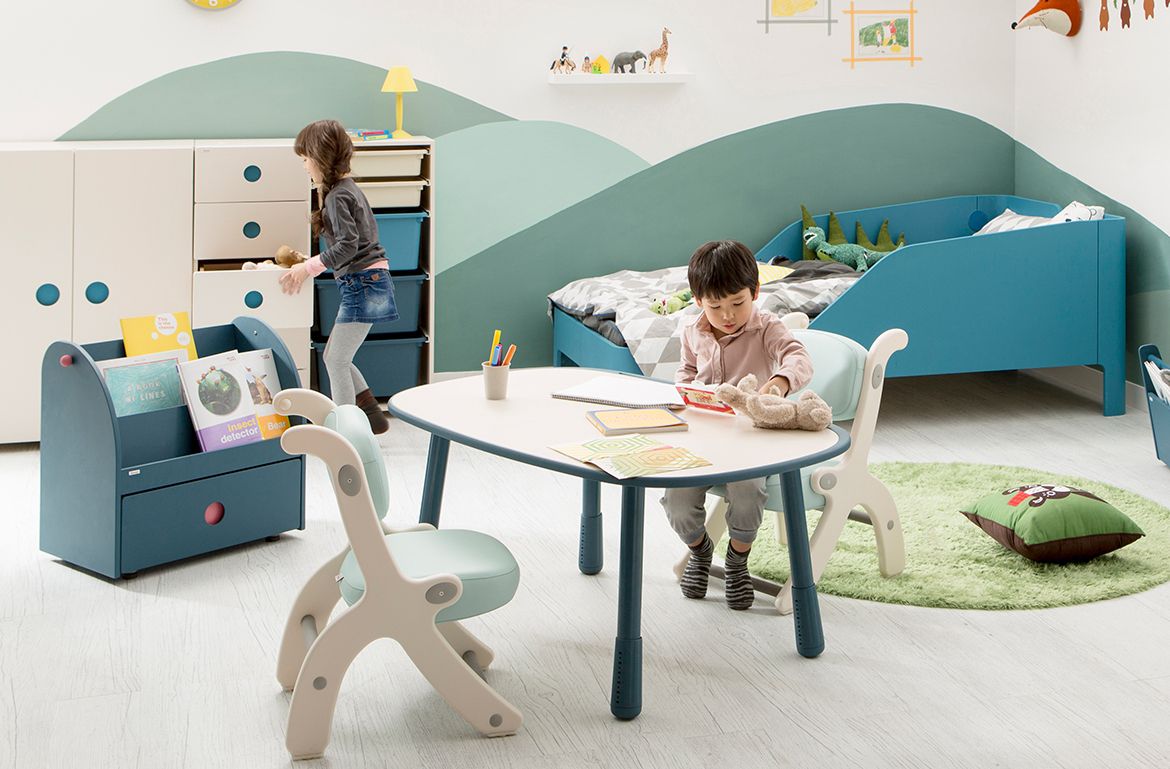 寶貝最愛！韓國iloom學童成長桌椅特輯｜Windkids椅＋1200型三段式調整長方桌