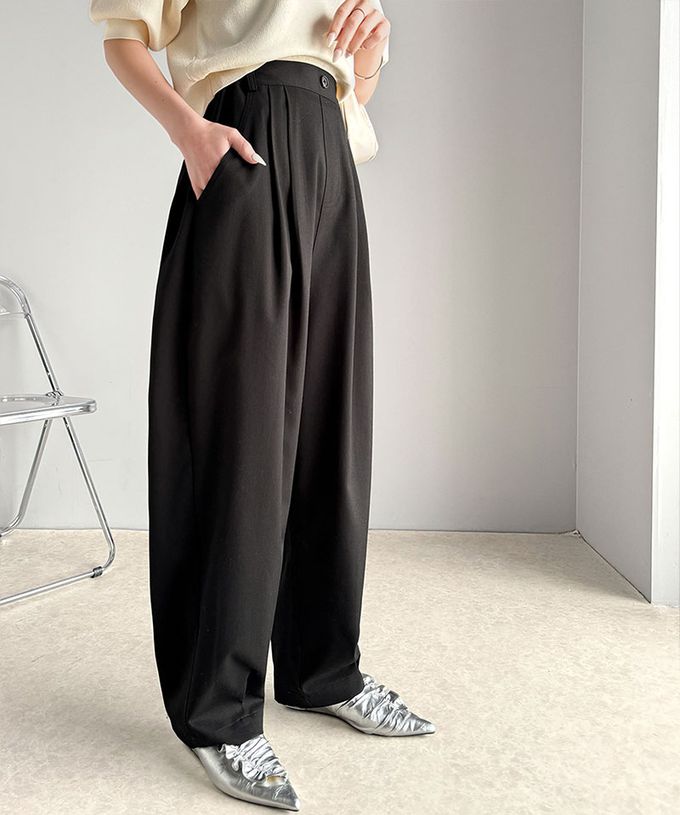 日本 Classical Elf - 時尚摺線俐落感錐形長褲-黑