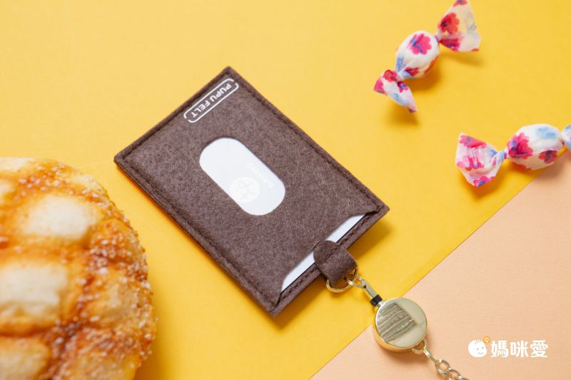 日本P+G design - 刺繡羊毛氈硬式悠遊卡夾/證件套-黑巧克力