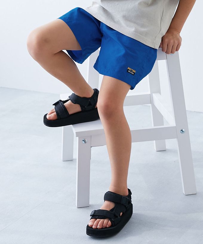 日本 devirock - 防潑水輕便快乾休閒短褲-翡翠綠