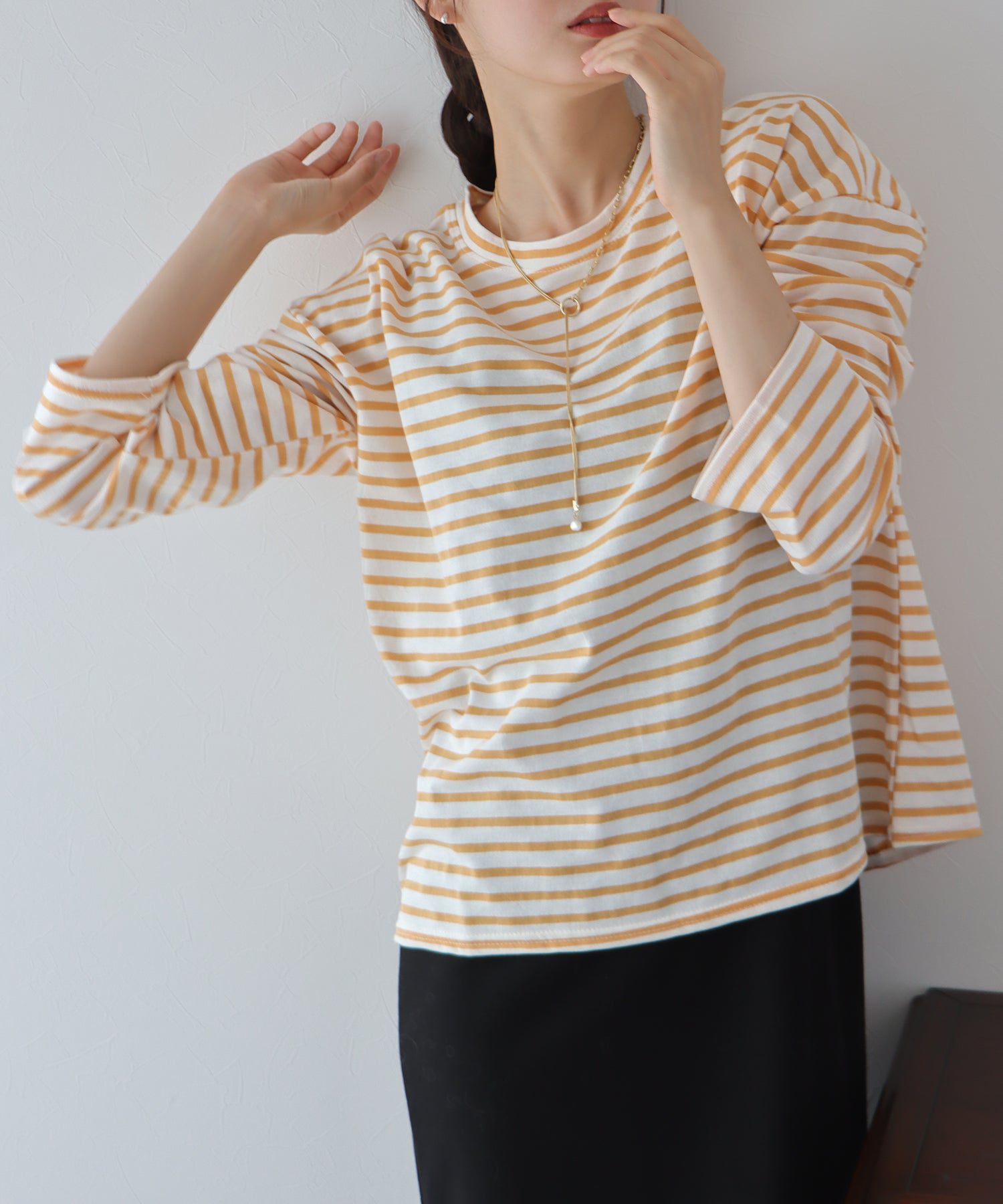 日本 BLUE EAST - 圓領百搭柔軟薄長袖上衣-條紋-深藍