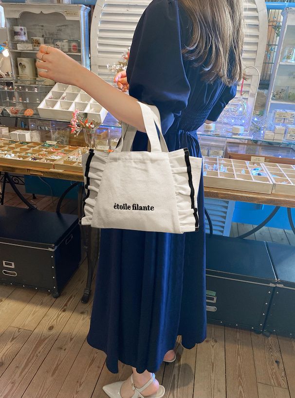 日本 GRL - 氣質荷葉捲邊帆布包/托特包-淺米 (F)