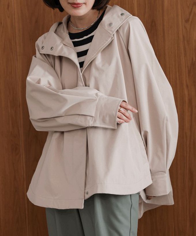 日本 Bab - [人氣款]背後皺摺薄紗連帽風衣外套-卡其杏