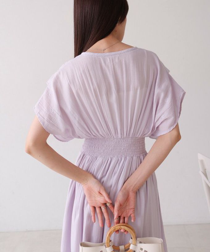 日本 Bab - 100%印度棉 素雅刺繡收腰短袖洋裝-象牙白