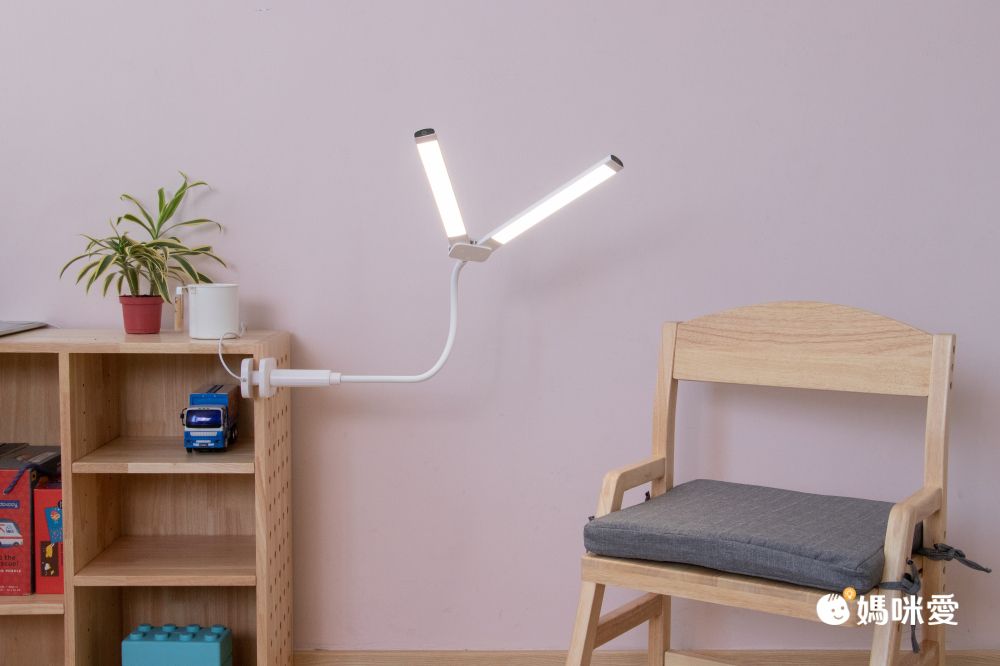 獨家$599再享現折！親子、手足共讀【KINYO】LED觸控夾燈