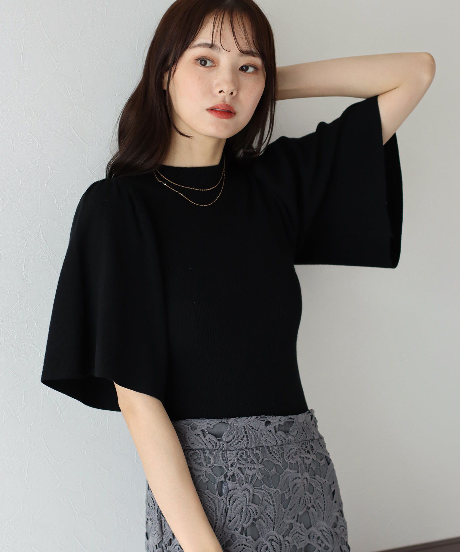 日本 BLUE EAST - 溫柔小立領羅紋五分袖上衣-深綠