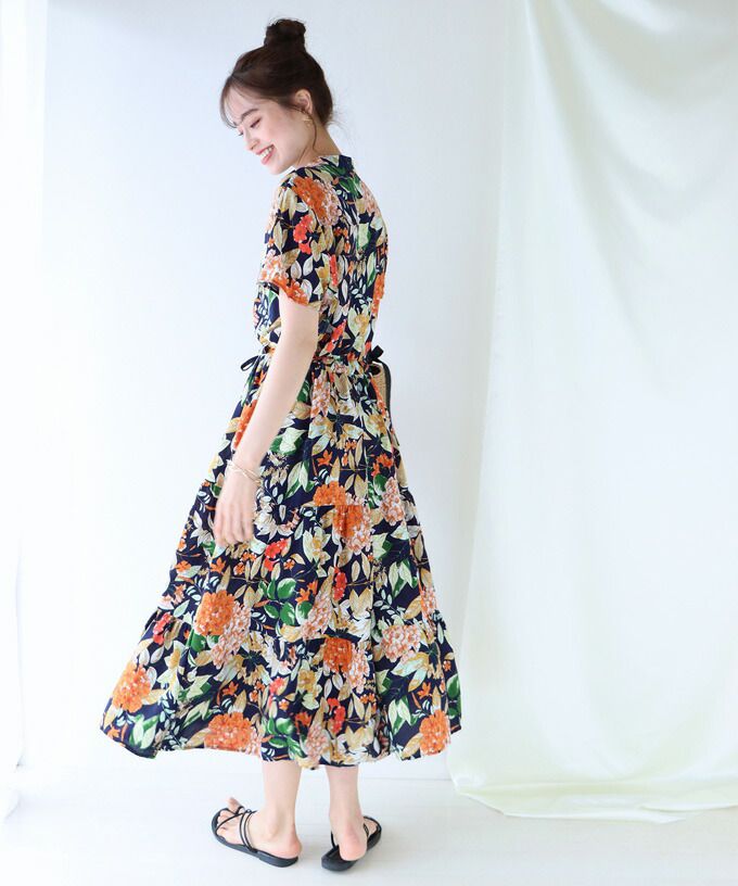 日本 BLUE EAST - 氣質小V領排釦短袖洋裝-素色-綠 (M(Free))