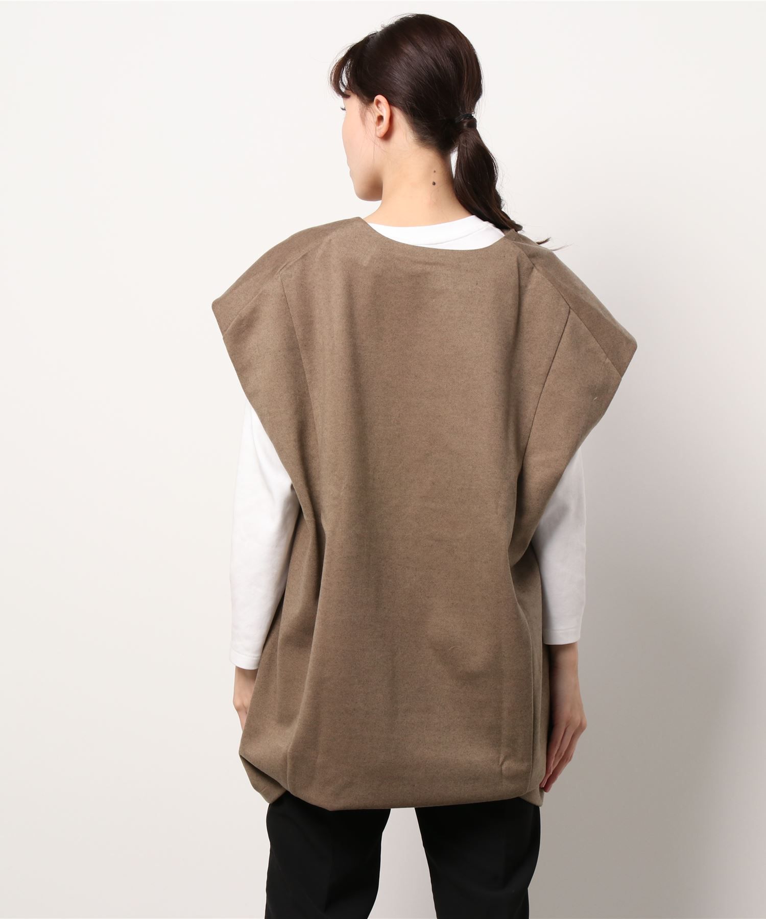 日本 Riche Glamour - 深V落肩長版針織背心-米