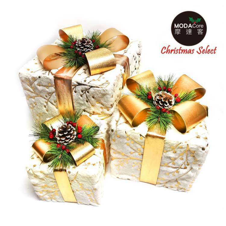 MODACore 摩達客 - 白毛絨燙金花紋蝴蝶節禮物盒套組擺飾(一組含大中小三入)