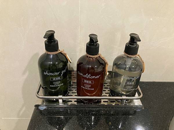 戀戀星辰湖畔莊園星光館 - 平日入住-花園家庭四人房含四客早餐住宿券-優惠效期至 2024/02/28