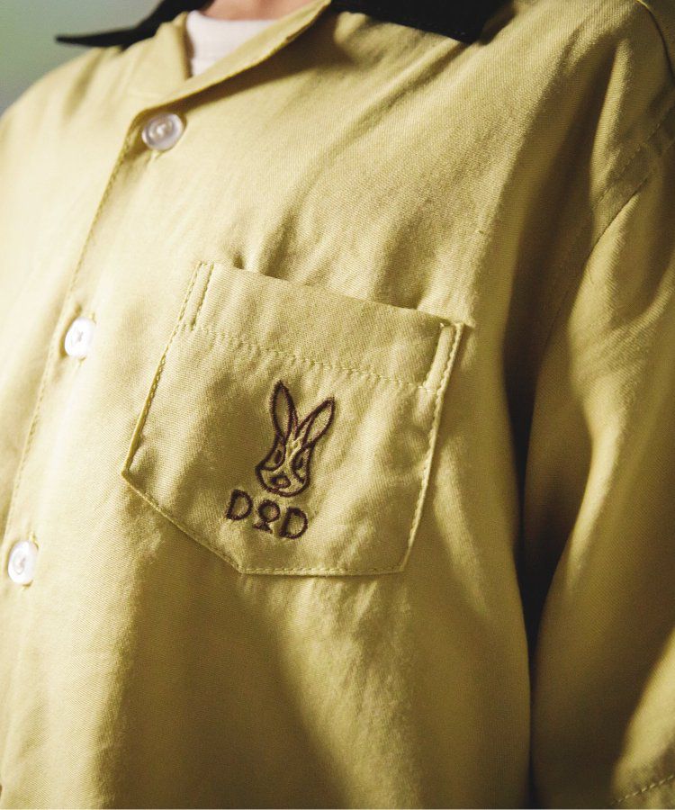 日本 BREEZE - 聯名款 露營風刺繡印花短袖襯衫-軍綠