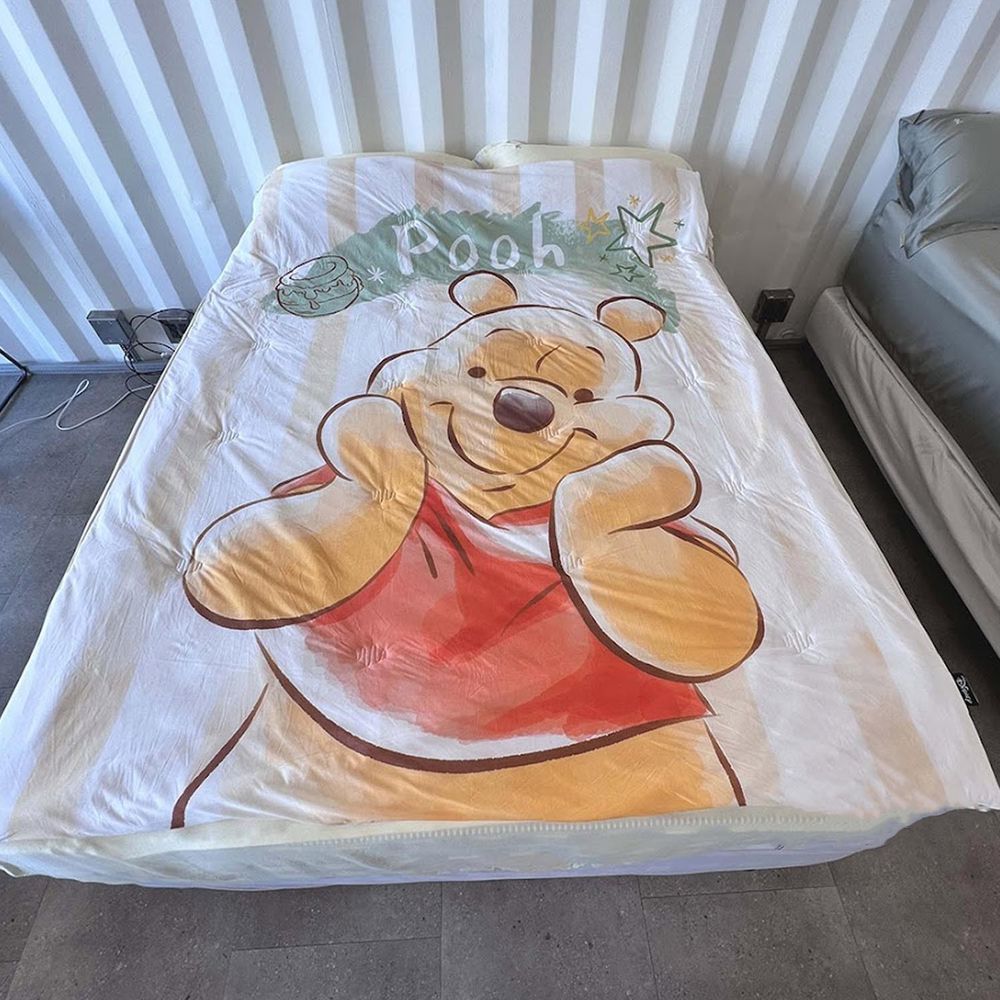 涼感冰絲被-捧臉維尼winnie (150X180cm)