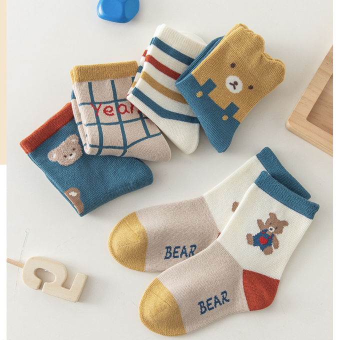 love, charlotte - 秋冬季吊帶褲小熊中筒棉襪-5 雙一組