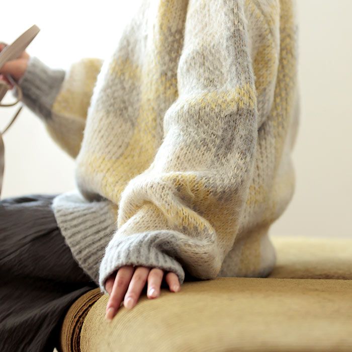 日本 ihuu - 大格紋俏皮針織毛衣-淺黃灰