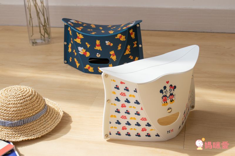 日本千趣會 - 日本製1cm超薄輕巧摺疊椅(微笑曲線款)-玩具總動員插畫-深藍