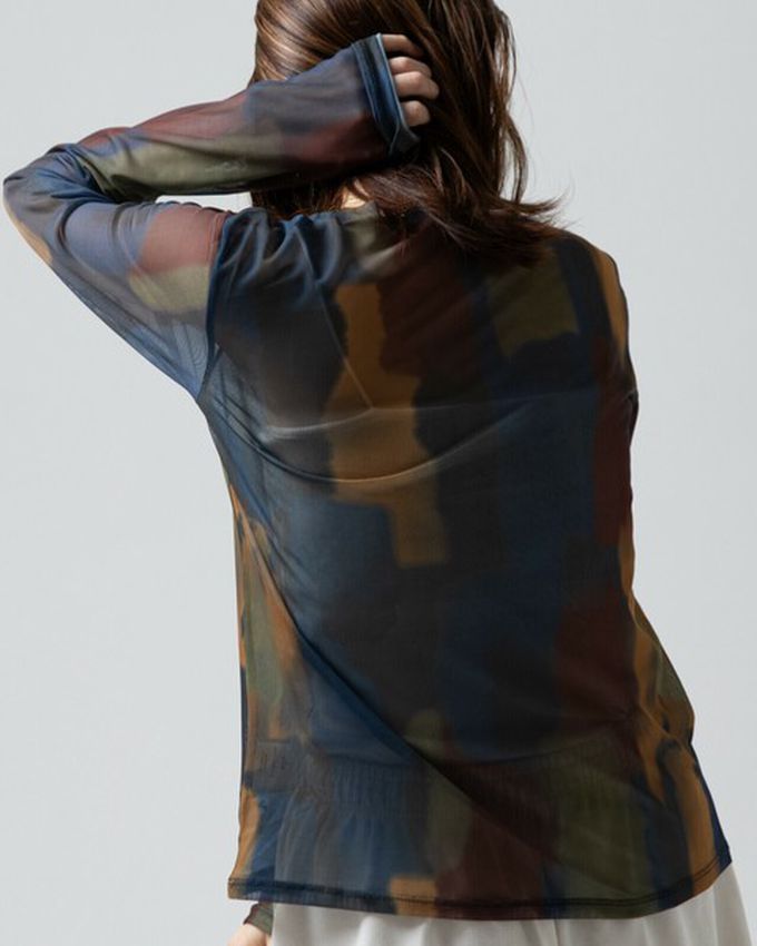 日本 gleam - 水彩畫風透膚休閒長袖上衣-水藍x綠系