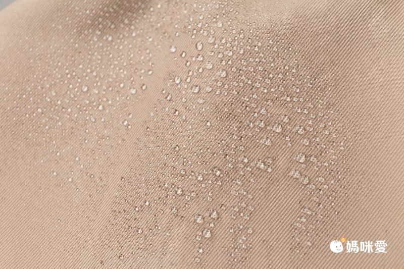 日本 Nicott - Take me 日劇感輕量10口袋尼龍後背包/媽媽包-經典黑 (28x18x37cm)